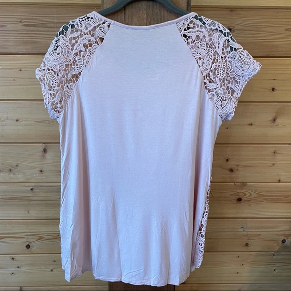 Cable & Gauge Pink Short Sleeve Top Lacey Front M - Picture 4 of 4